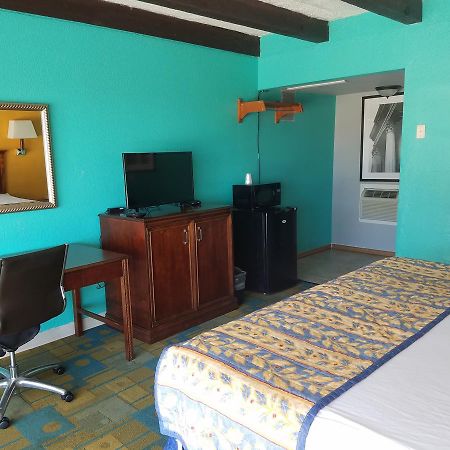 Glancy Motel Clinton Extérieur photo